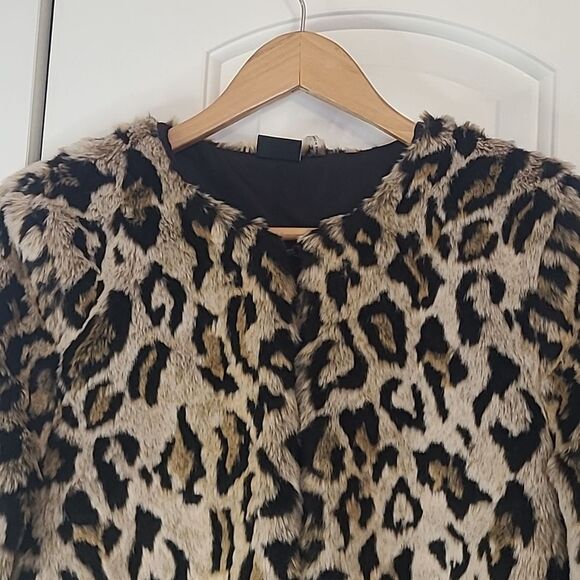 Love Token Faux Fur Round Neck Cropped Jacket Leopard Print Size S - Picture 2 of 10